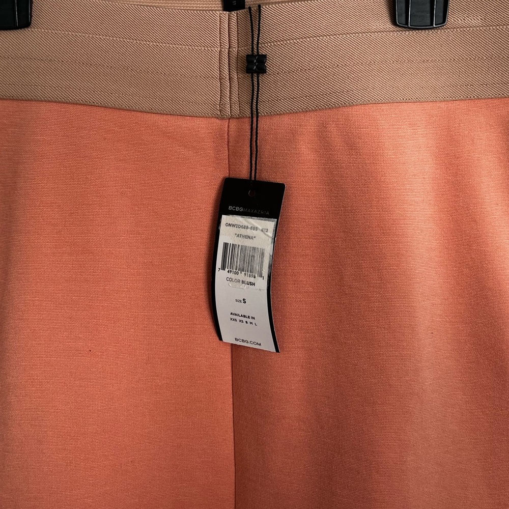 NWT BCBG Max Azria Athena skirt in blush, size S - Picture 6 of 8